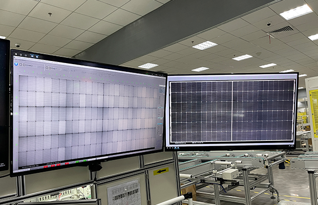 Testowanie paneli słonecznych: kontrola wizualna / test EL